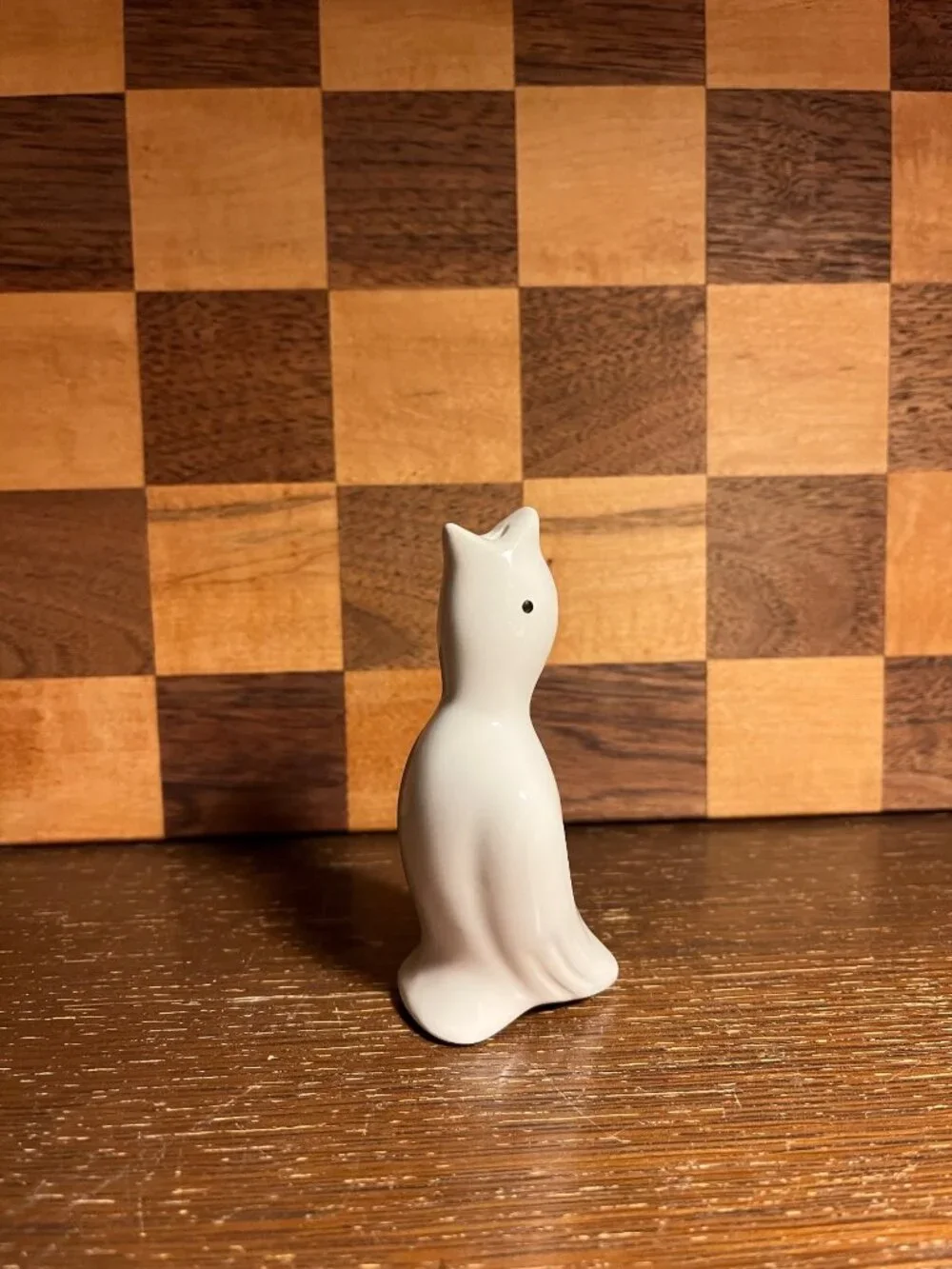 White Ceramic Pie Bird A534